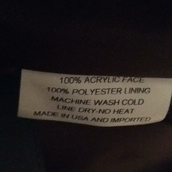 Synthetic fur vest with brown silky linning - Picture 5 of 6